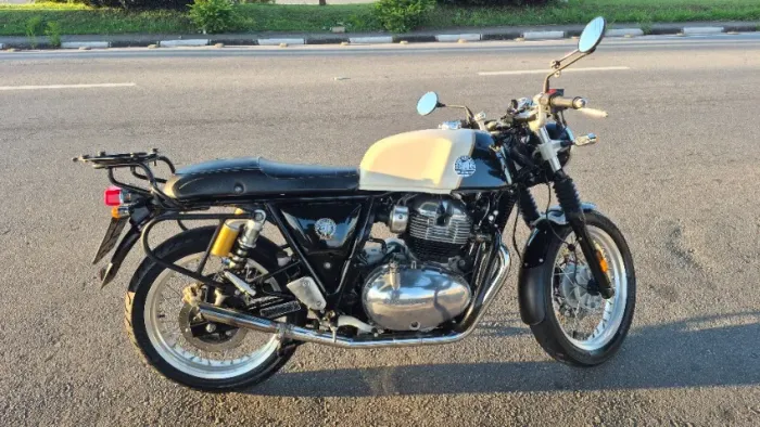 Royal Enfield Continental GT 650 Branca