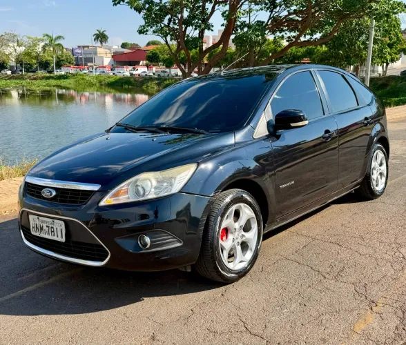 Ford Focus Titanium 2.0 16V Flex 5P Mec. 2011