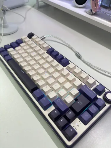 Royal Kludge RK R75