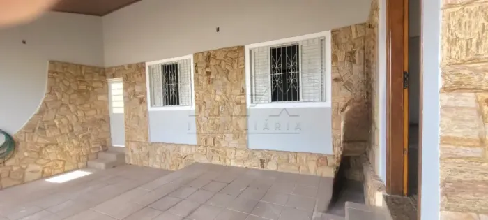 Casa 3 quartos Pq. Vista Alegre