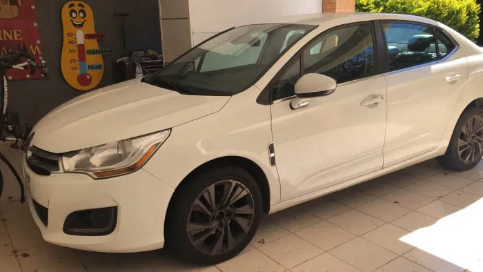Citroen C4 Lounge Tendance 2.0 Flex 4P Aut. 2015