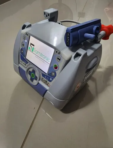 Aparelho de infusão Samtronic Icatu 4.0