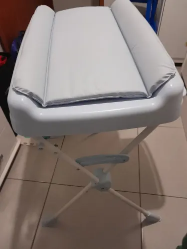 Banheira de bebê com trocador 