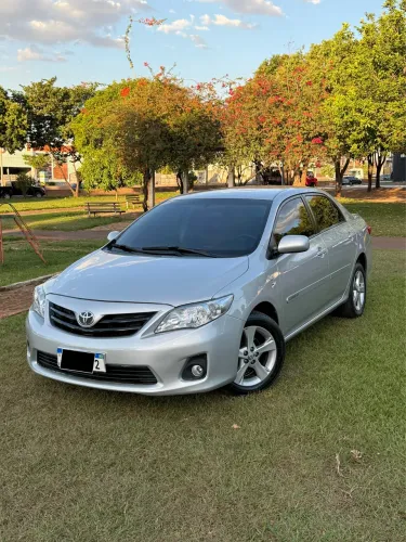 Toyota Corolla GLI 1.8 Flex 16V Aut. 2012