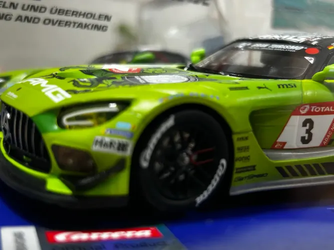 Carrinho Carrera Digital Mercedes AMG GT3