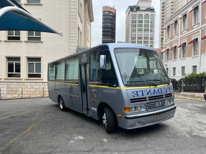Micro ônibus Mercedes Benz