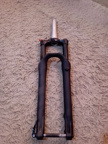 Suspensão Bomber aro 29 tapered eixo 15x100 110 mm de curso suspa tanque de guerra muito 