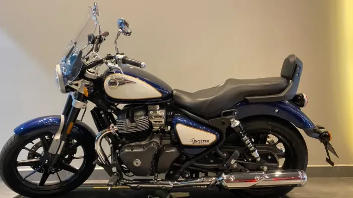 ROYAL ENFIELD-SUPER METEOR 650 / 48X SEM ENTRADA - FABY