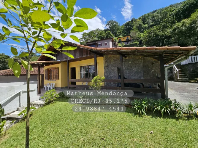 Casa ensolarada para venda em Quitandinha - Petrópolis - RJ