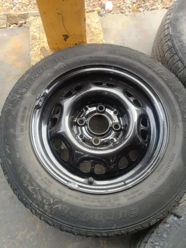 Vendo roda aro 13 pra Gol/Voyage /Parati