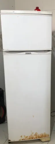 Vendo uma Geladeira usada 