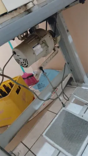 Máquina de costura Cobertura