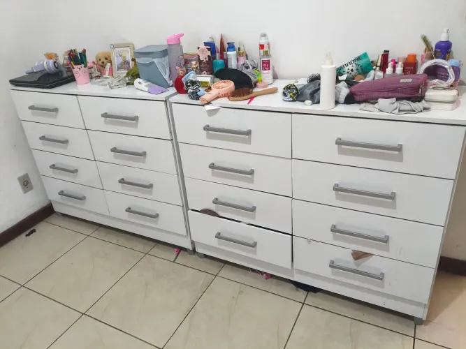 02 Cômodas 8 Gavetas Raissa Para Quarto Com Pés
