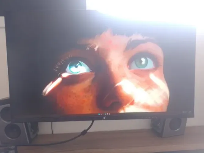 MONITOR SUPERFRAME DUIAL MODE 240HZ 4K E 480HZ FHD COM SOM INTEGRADO 