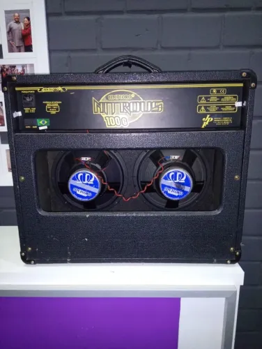 Amplificador guitarra Meteoro Nitrous 100g