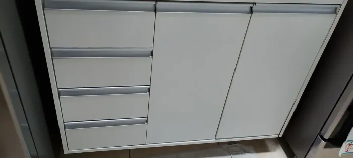 Vendo Armário suspenso e Balcão