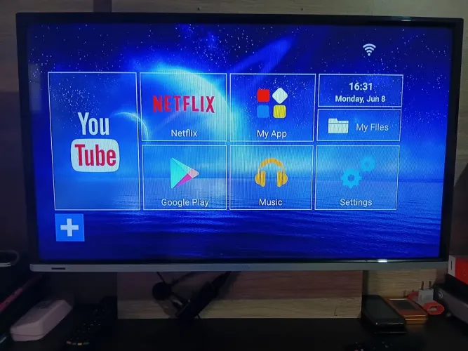TV PHILCO 32" COM ANDROID TV SMART