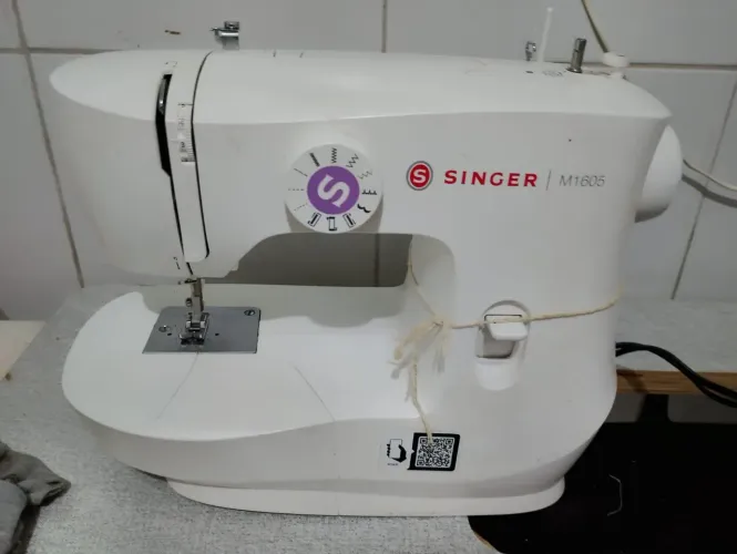 Máquina de costura Singer