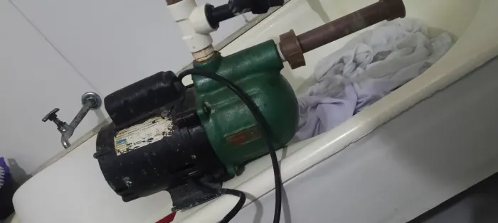 BOMBA SHINEIDER