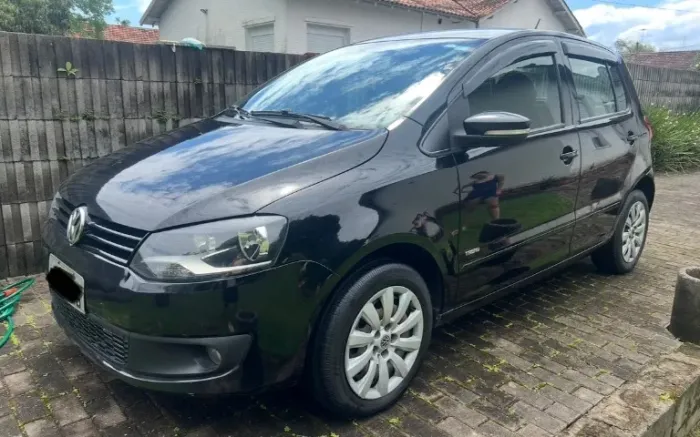 Volkswagen Fox 1.0 MI Total Flex 8V 5P 2013
