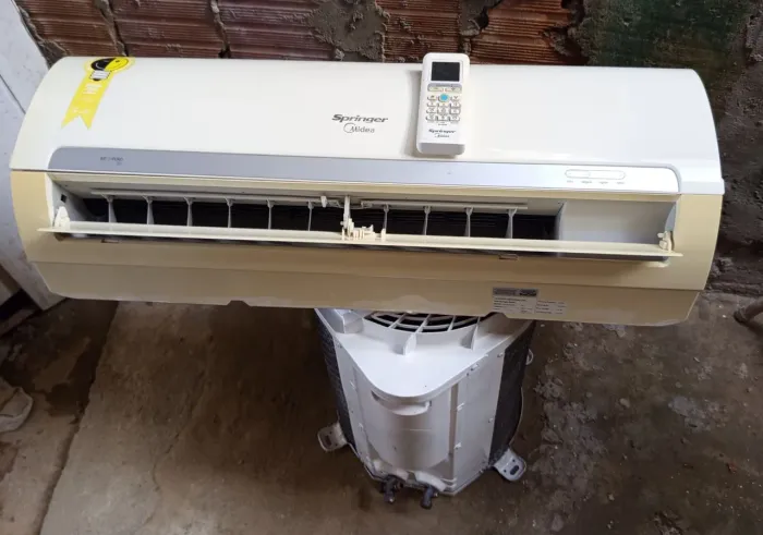 Ar condicionado 12 mil BTUs Springer