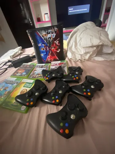 xbox 360 super slim,desbloqueado aurora funcionando perfeitamente
