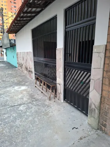 Aluga-se Casa com 80 metros quadrados com 2 quartos em Pedreira - Belém - PA