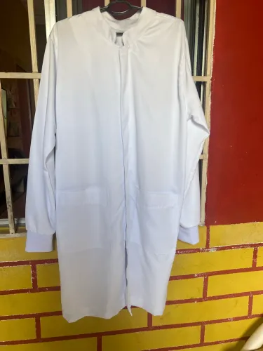 Jaleco em gabardine Novo