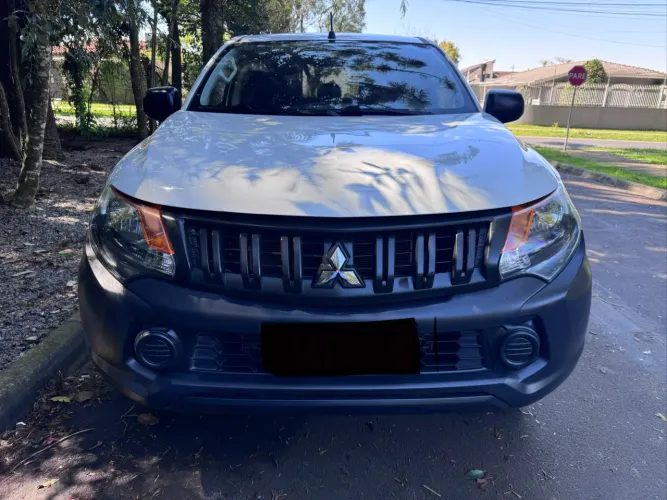 Mitsubishi L200 Triton Sport GLS 2.4 CD Diesel Aut. 2021