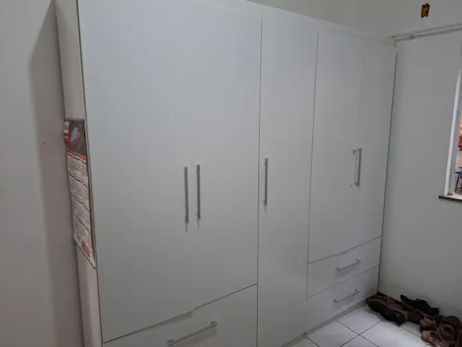 Guarda roupa, semi novo 1300 pra vender logo