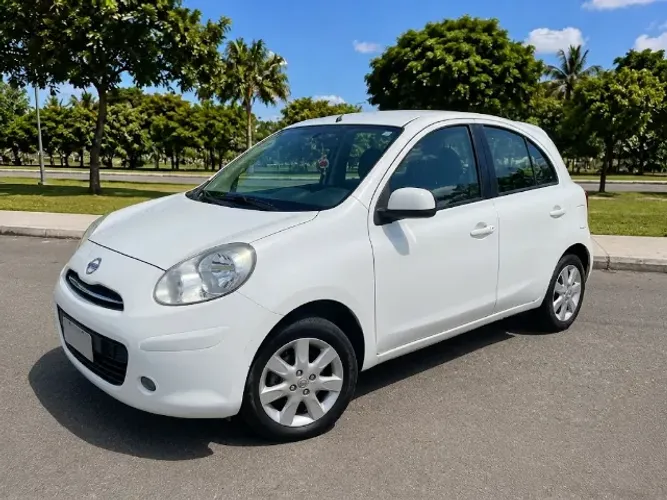 Nissan March S 1.0 16V Flex Fuel 5P 2014