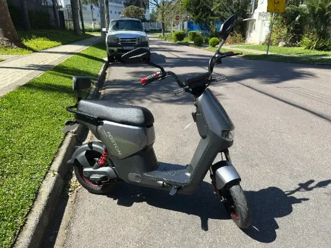 Moto Scooter Elétrica Foston X13 EX 1000W / X15 Max - Bateria Lítio