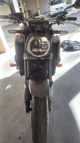 Honda CB650r 2024 Laranja perolizado