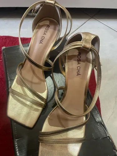 sandália Rosa Chá Dourada - NOVA