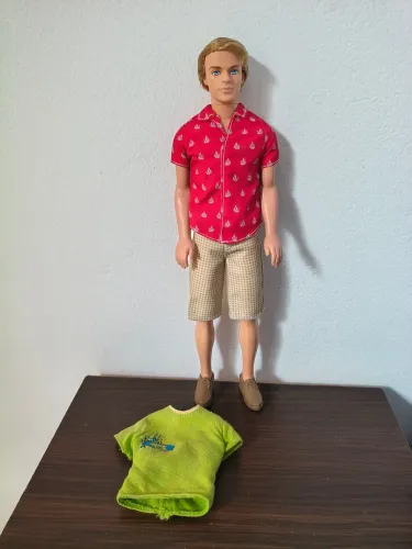 Boneco Ken Beach Glam 2006 + fashion Pack