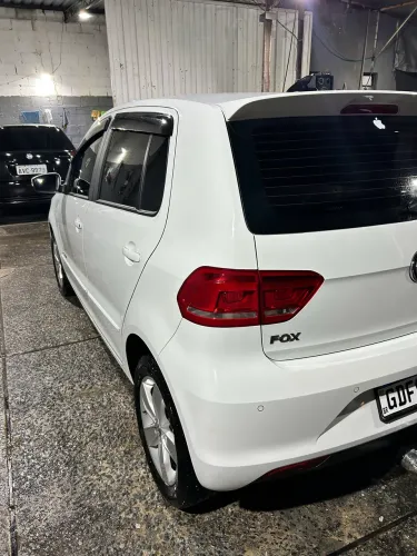 Volkswagen Fox Comfortline 1.6 Flex 8V 5P 2018