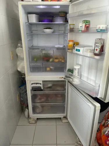 Vendo geladeira ao invert