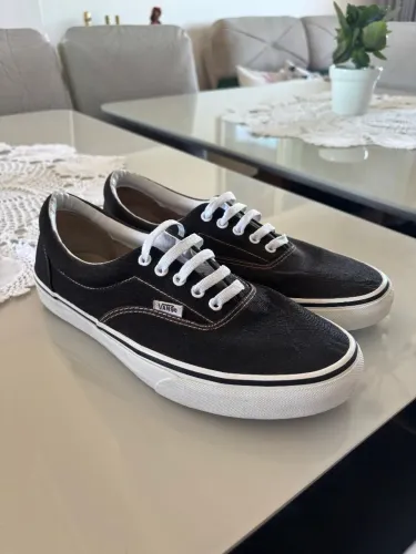 Tênis Vans New Era 41 R$ 130