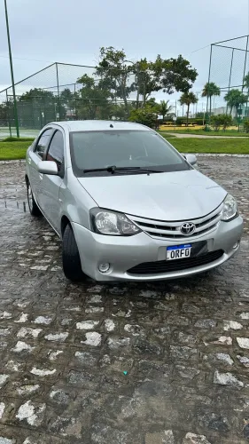 Toyota Etios XS Sedan 1.5 Flex 16V 4P Mec. 2013