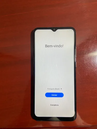 Celular a03core sem nenhum trinco na tela só demorando para carregar 