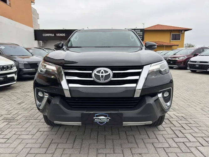 Toyota Hilux SW4 SRX 4X4 2.8 TDI 16V Dies. Aut. 2020