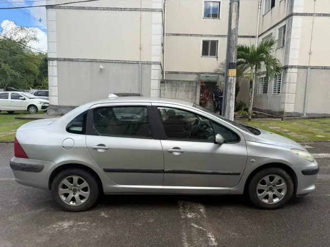 Peugeot 307 Sed. Presence 1.6 Flex 16V 4P 2010