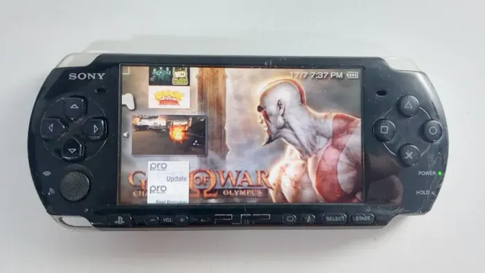 PSP 3000 com jogos - funcionando, desbloqueado, 4gb