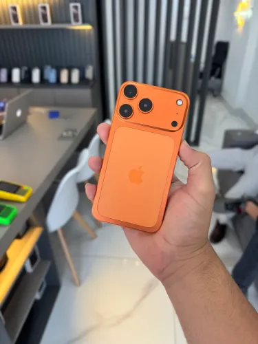 IPHONE 11 TRANSFORMADO PARA 17 PRO LARANJA