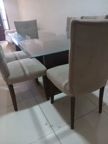 Mesa de jantar madeira
