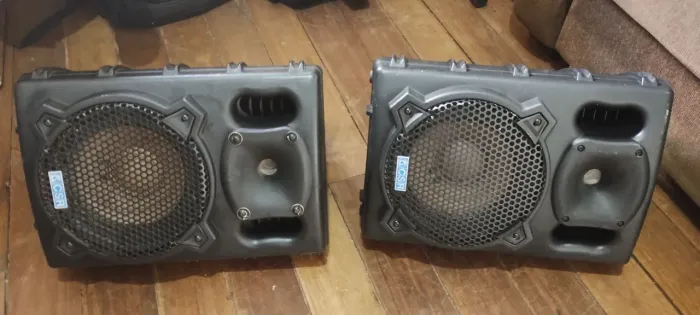 PAR DE CAIXA - CSR 770A - ATIVA E PASSIVA - EQUIPAMENTO DE SOM