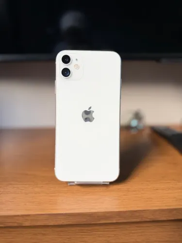 iPhone 11 128GB Branco - Apenas R$ 850!