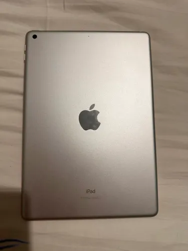 ipad 9 64bg semi novo