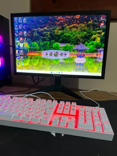 Vendo 1 monitor 17 polegadas e 1 monitor 19 polegadas