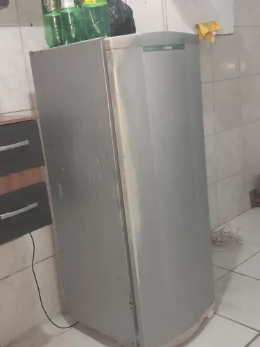 Vendo móveis e eletrodomésticos em ótimo estado